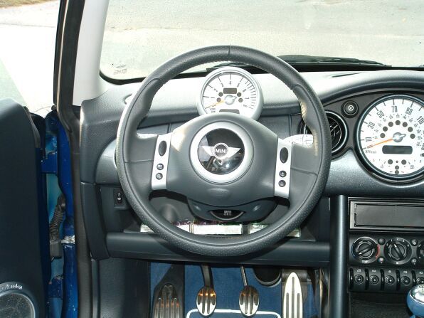 GBMINIsteeringwheel.jpg